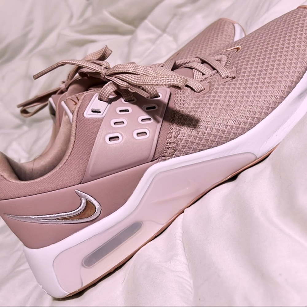 Nike air max women’s sneaker